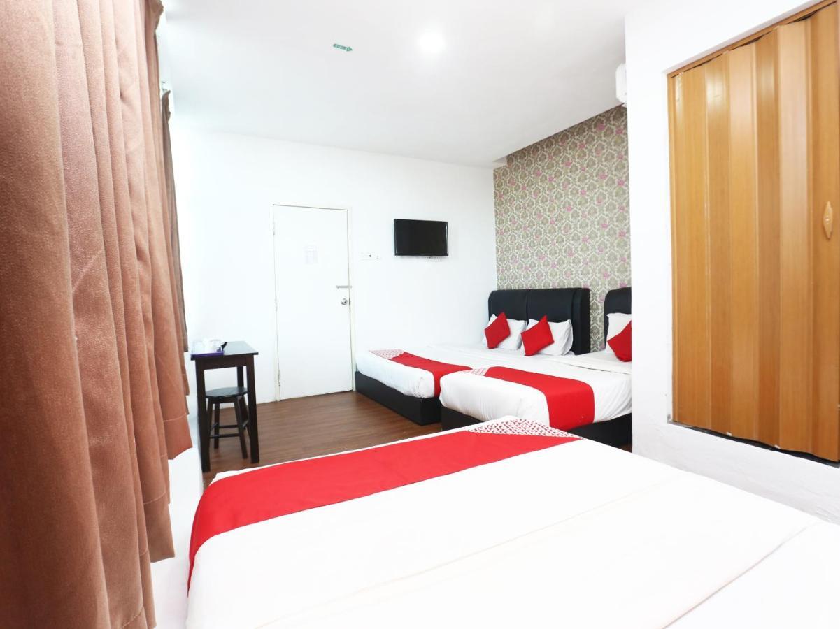 Oyo 717 Mr J Hotel Wakaf Che Yeh 2 Ngoại thất bức ảnh