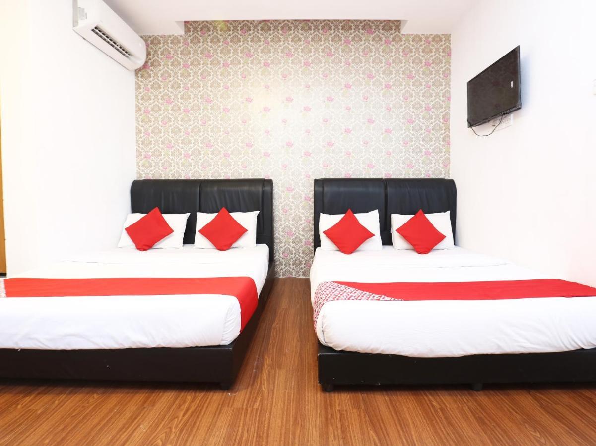 Oyo 717 Mr J Hotel Wakaf Che Yeh 2 Ngoại thất bức ảnh