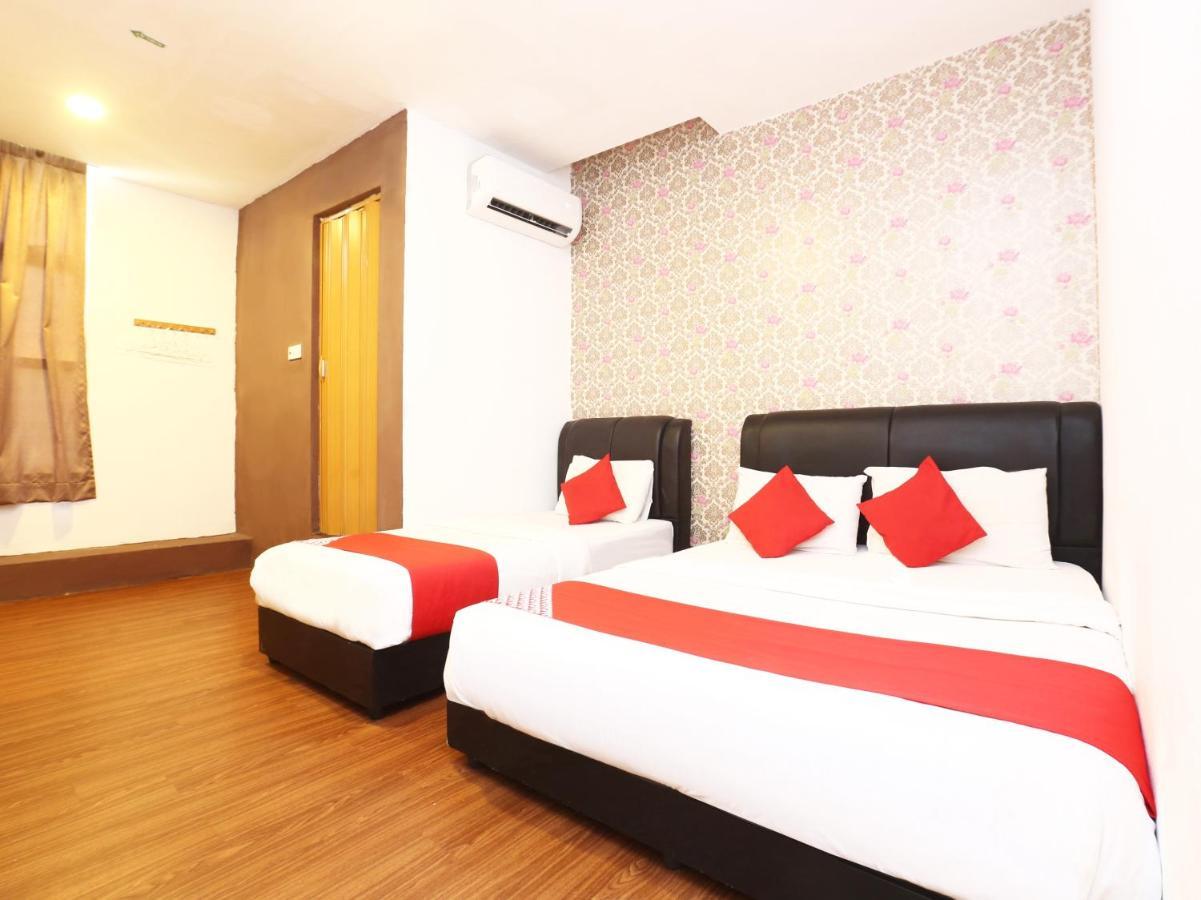Oyo 717 Mr J Hotel Wakaf Che Yeh 2 Ngoại thất bức ảnh