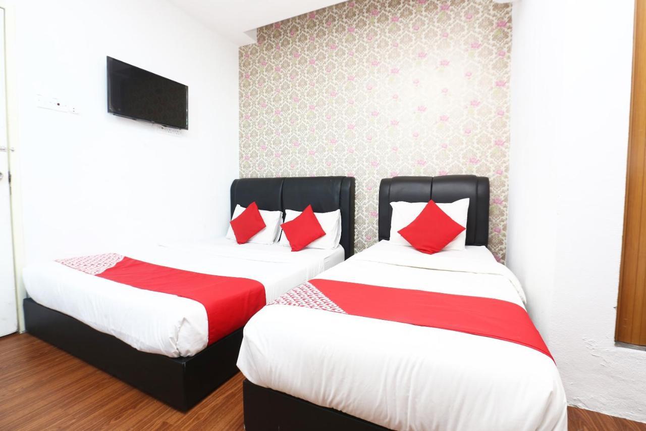 Oyo 717 Mr J Hotel Wakaf Che Yeh 2 Ngoại thất bức ảnh