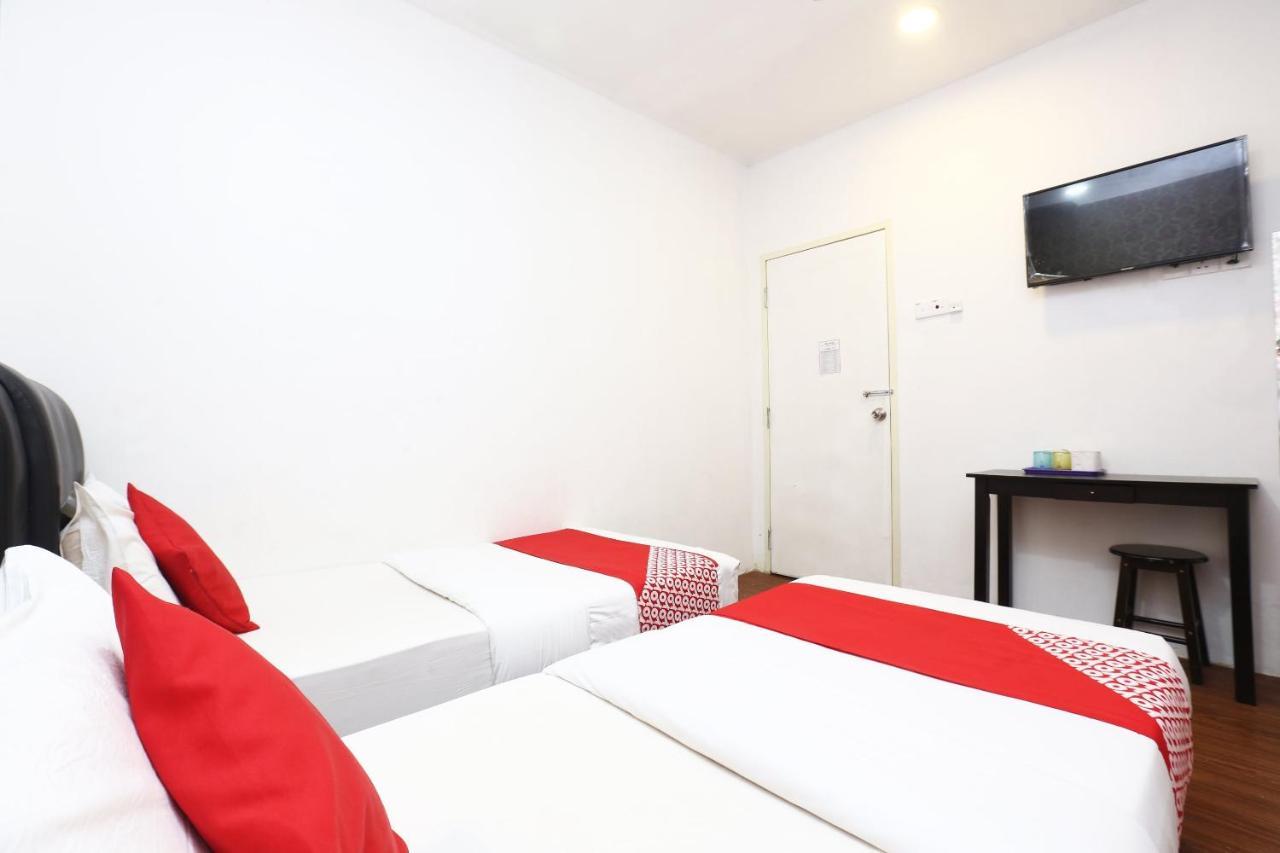Oyo 717 Mr J Hotel Wakaf Che Yeh 2 Ngoại thất bức ảnh