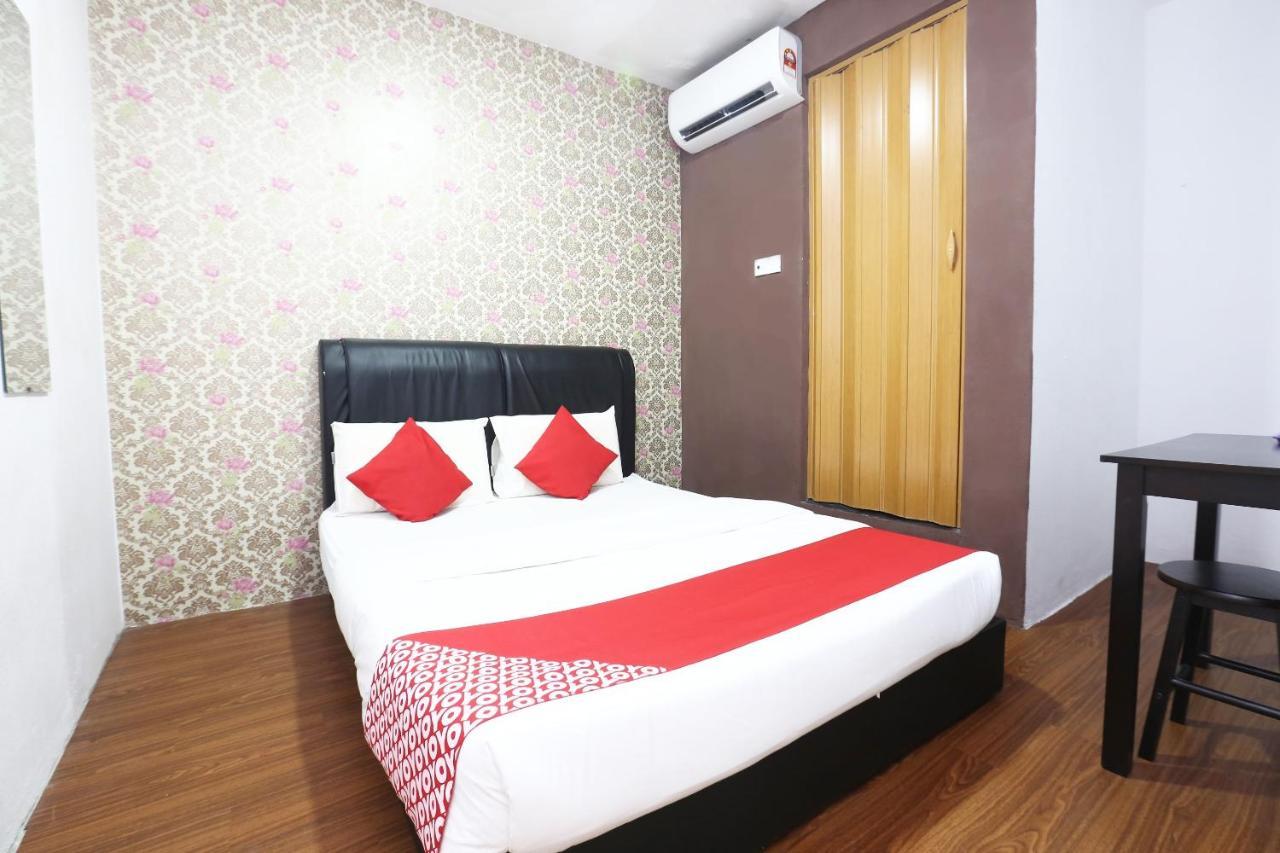 Oyo 717 Mr J Hotel Wakaf Che Yeh 2 Ngoại thất bức ảnh