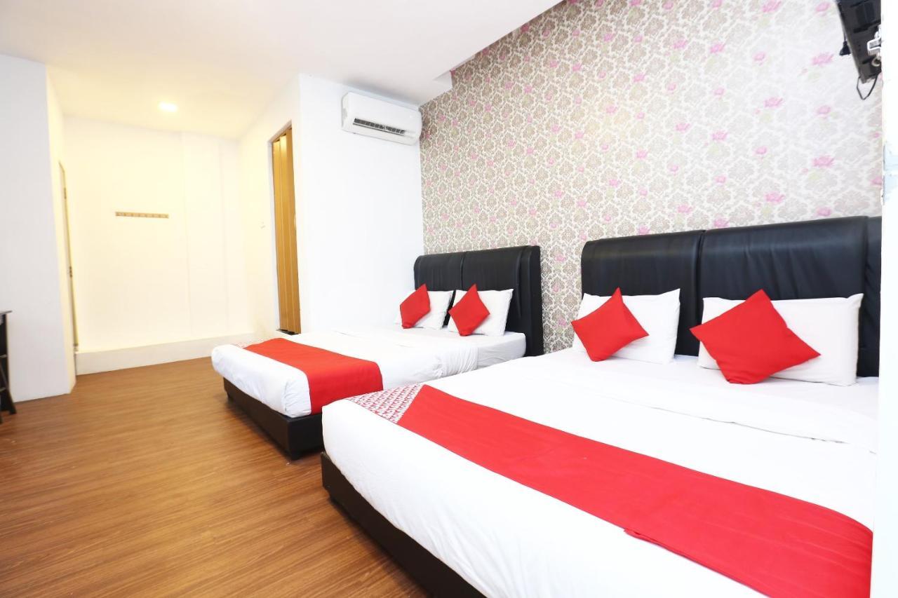 Oyo 717 Mr J Hotel Wakaf Che Yeh 2 Ngoại thất bức ảnh
