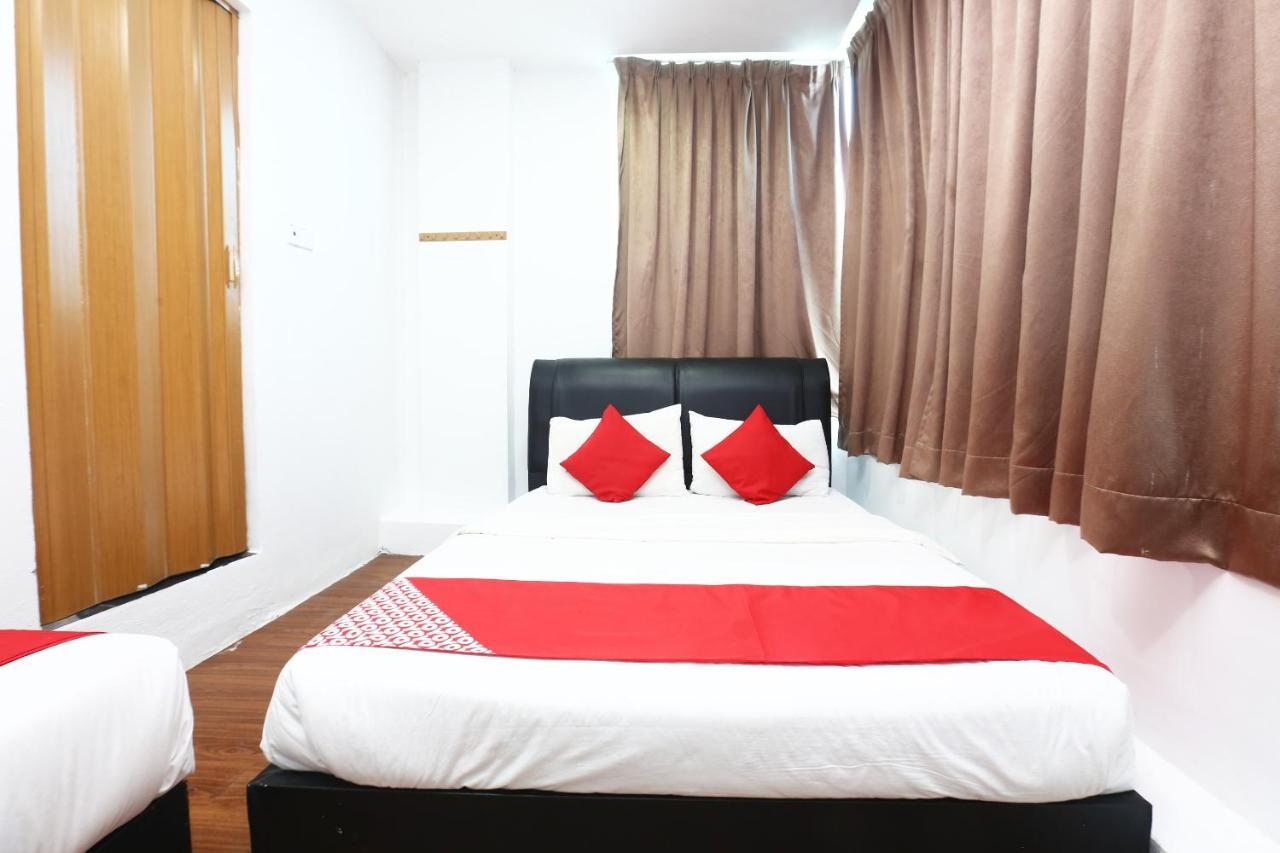 Oyo 717 Mr J Hotel Wakaf Che Yeh 2 Ngoại thất bức ảnh