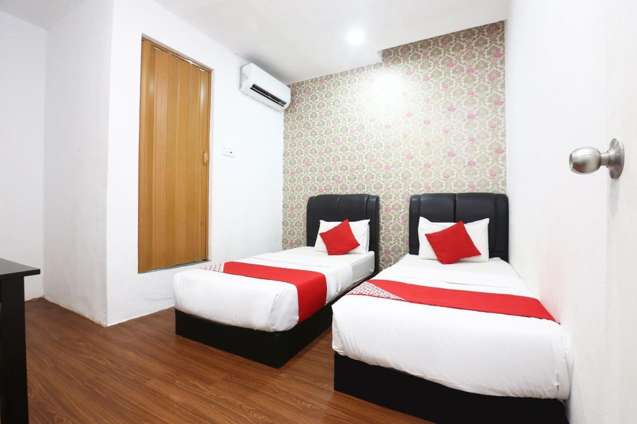 Oyo 717 Mr J Hotel Wakaf Che Yeh 2 Ngoại thất bức ảnh